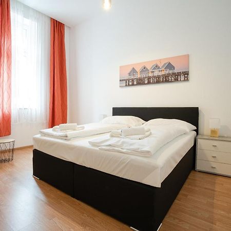 Apartment In The Central Area. 5 Minute'S Walk To The Danube. Vienna Esterno foto