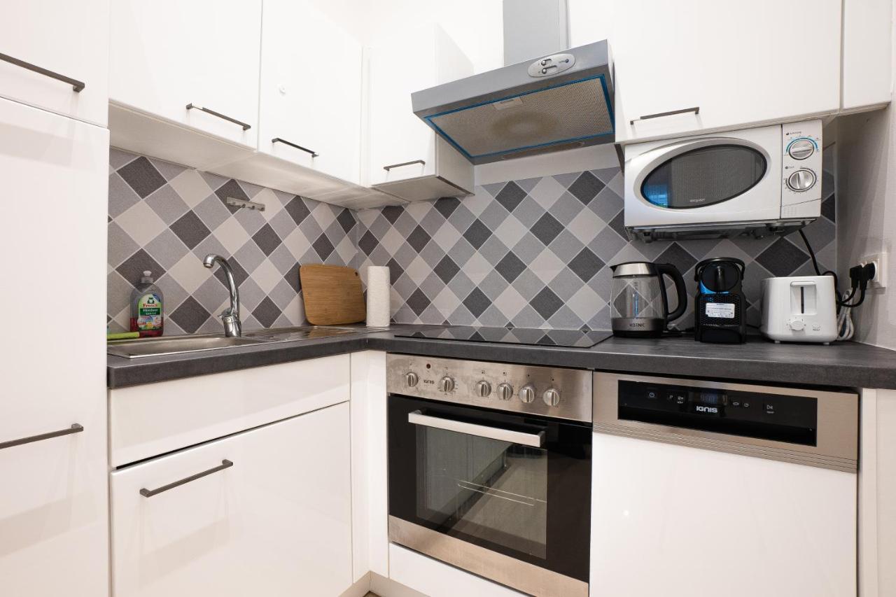 Apartment In The Central Area. 5 Minute'S Walk To The Danube. Vienna Esterno foto