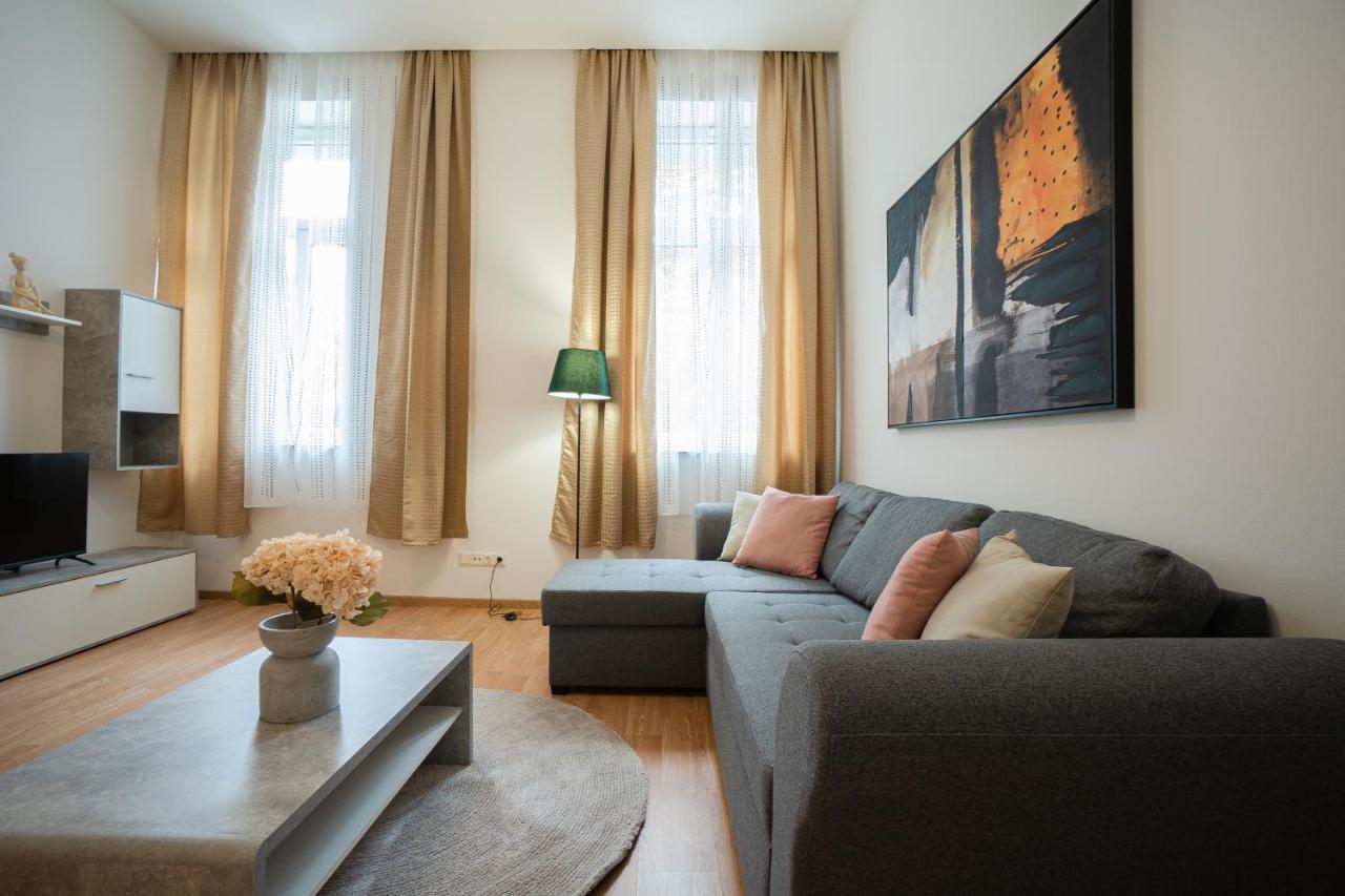 Apartment In The Central Area. 5 Minute'S Walk To The Danube. Vienna Esterno foto
